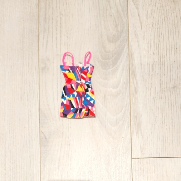 5/$20 1992 Barbie Tahiti Dress - Picture 4 of 4